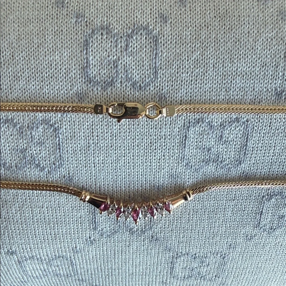 Elegant Gold Necklace with Ruby Accents - Picture 6 of 6